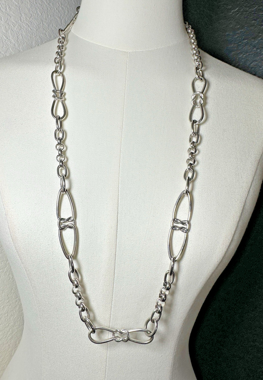 Kendra Scott Silver Tone Mixed Link Chain Necklace Long Statement Logo Charm